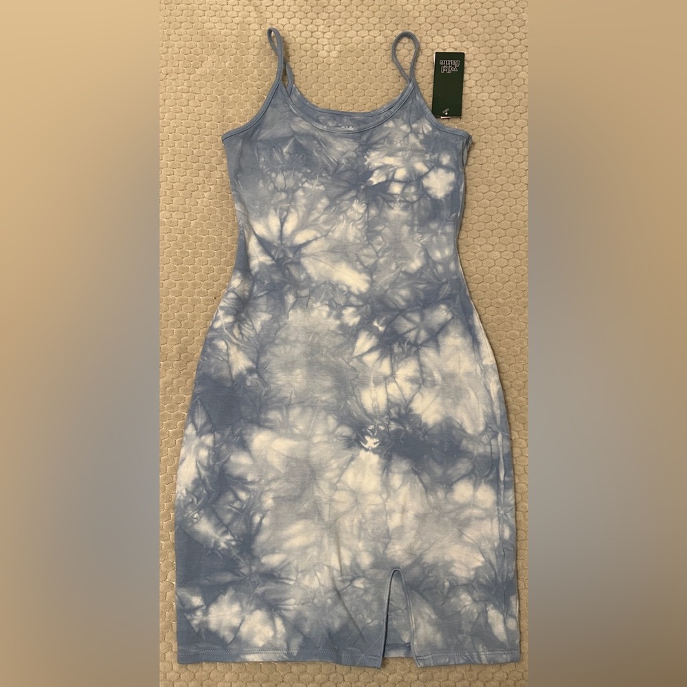 Women’s bodycon strap pre-owned dress!